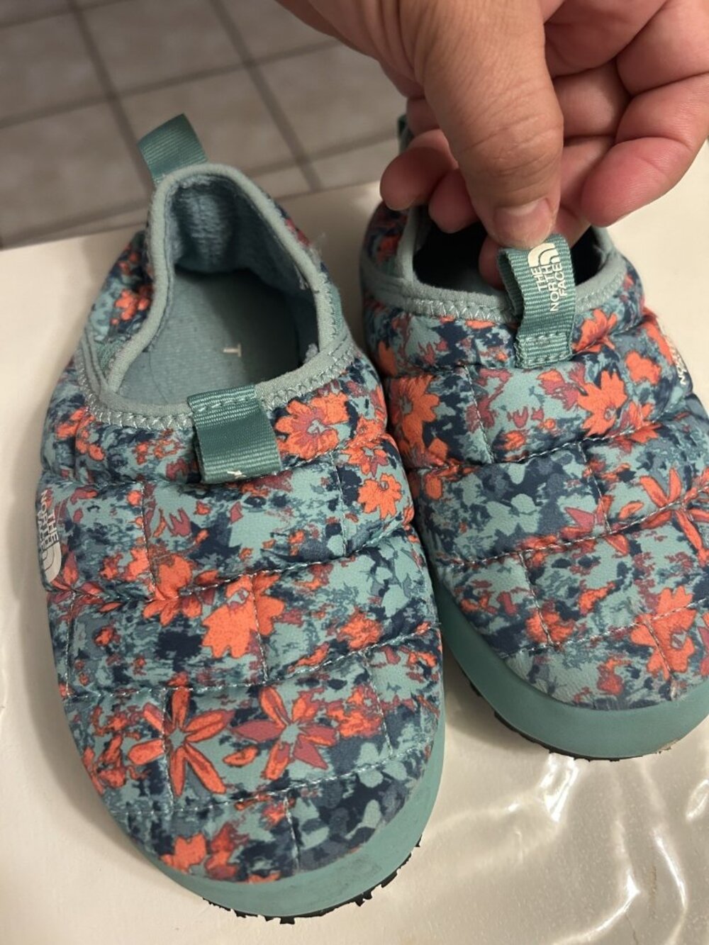 THE NORTH FACE Girls Size11 Traction Mule II Thermoball Eco SHOES Floral Slip On